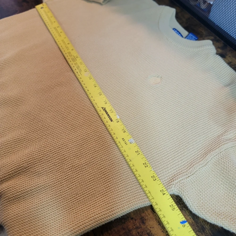 Izod Crewneck Sweater 100% Cottom in Maize Yellow